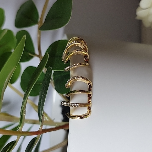 Gold Claw CZ Huggies, available in silver or gold - Picture 3 of 8